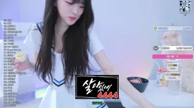 2025-04-20_22-01-48 – jmk5883 – BJ 양유정-秀人集