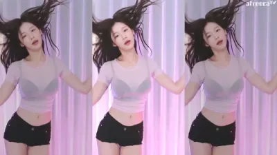 Sara (d사라b) - Hyuna Bubble Pop cover dance